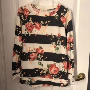 FINAL SALE - Flowered Long Sleeve